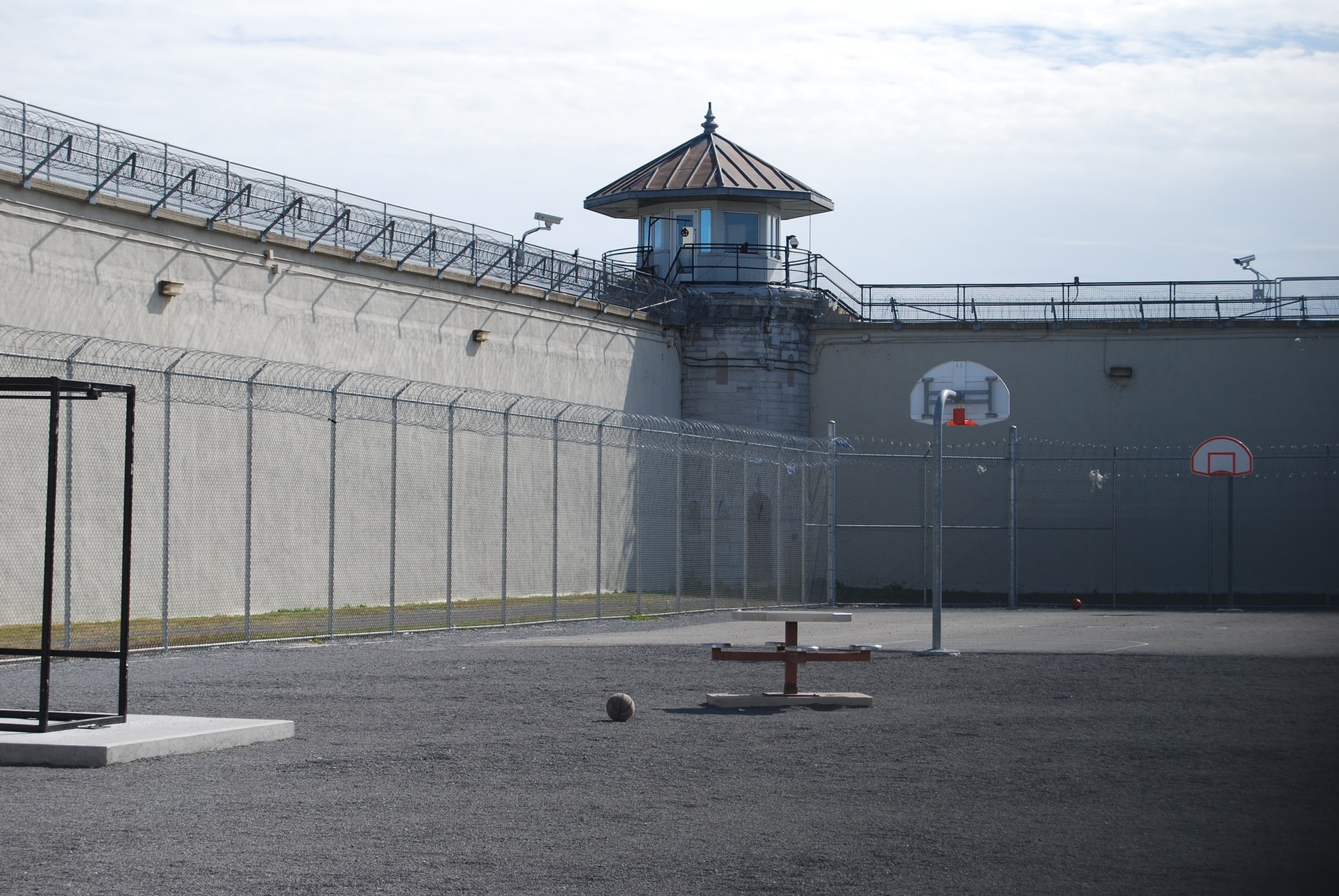 Report Supports Status Quo for Mental Health Oversight in Prisons